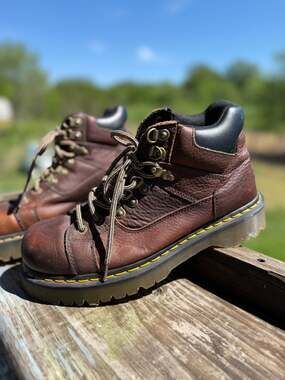10 women’s Vintage Dr. Martens 11302 Brown Leather Chunky Hiking Boots